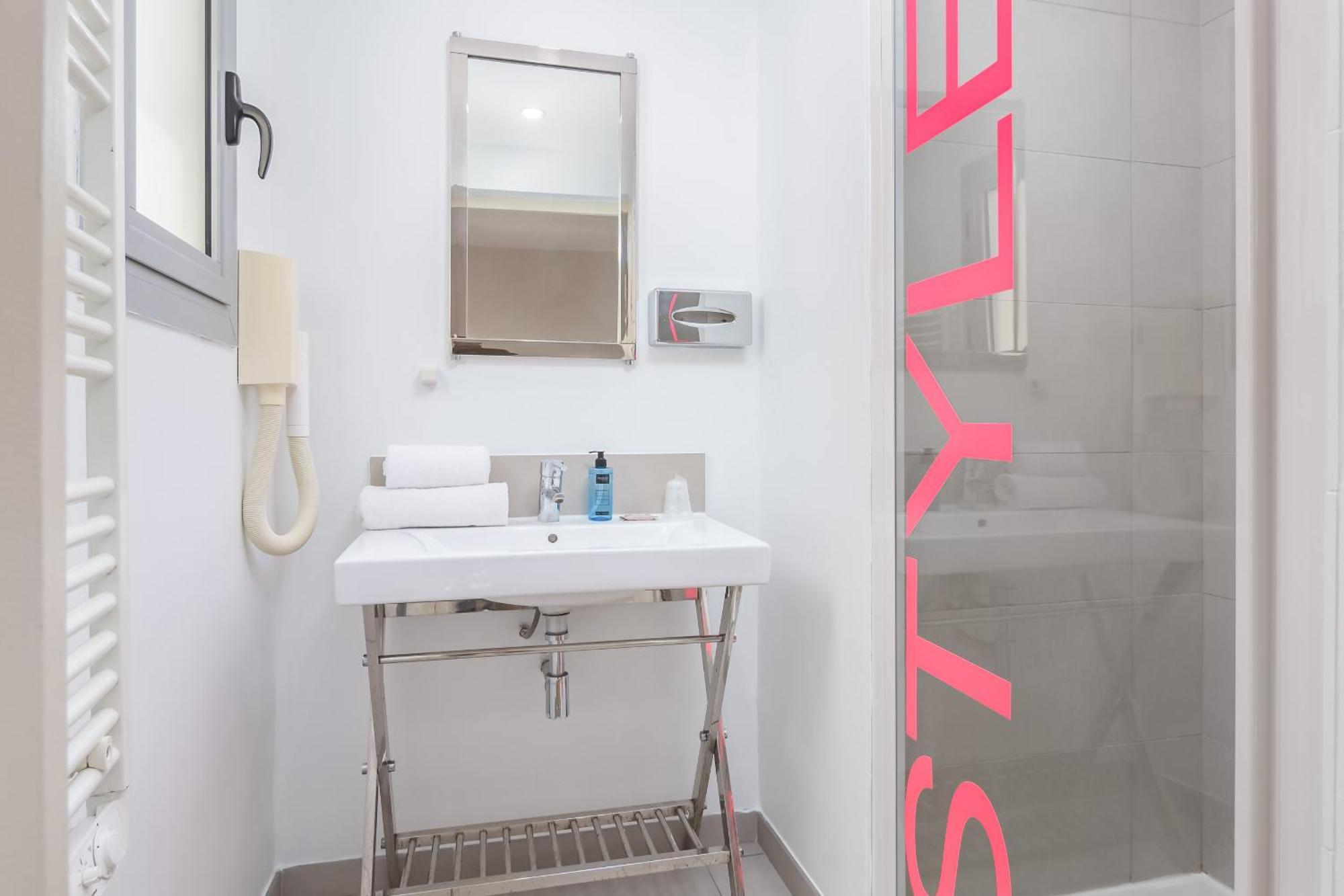 Urban Riviera Juan Les Pins - Queen Room Exterior photo